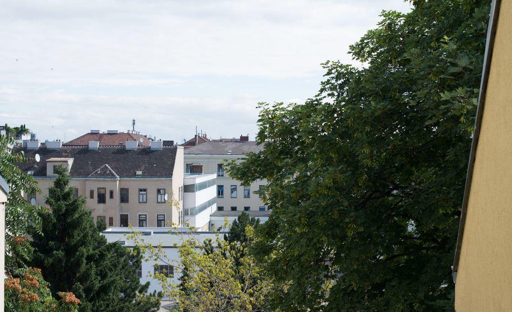 Garten- Und Kunsthotel Gabriel City Wina Bagian luar foto